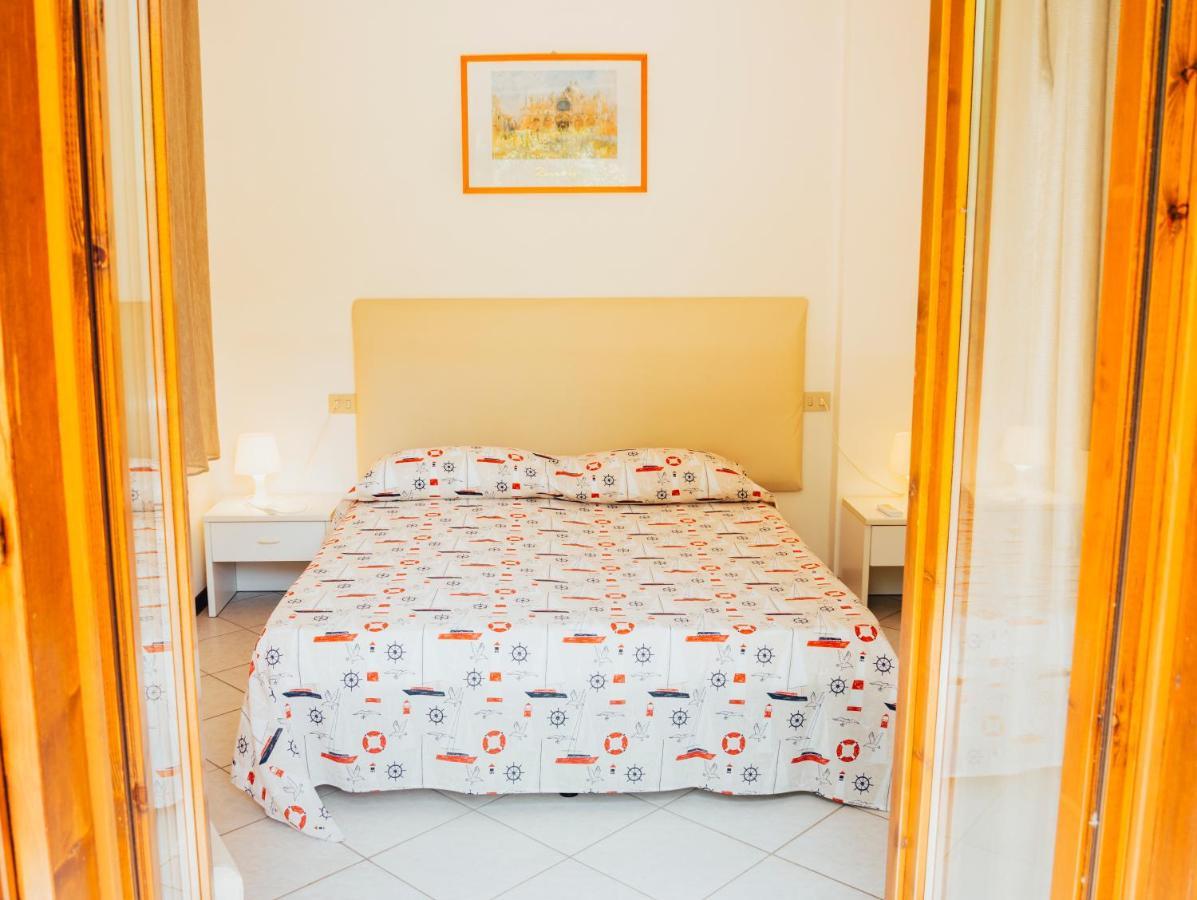 Hotel Villa Rosa Porto Azzurro Exteriér fotografie